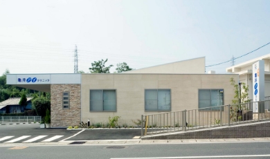 亀井アイクリニック外観内装