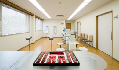 亀井アイクリニック外観内装